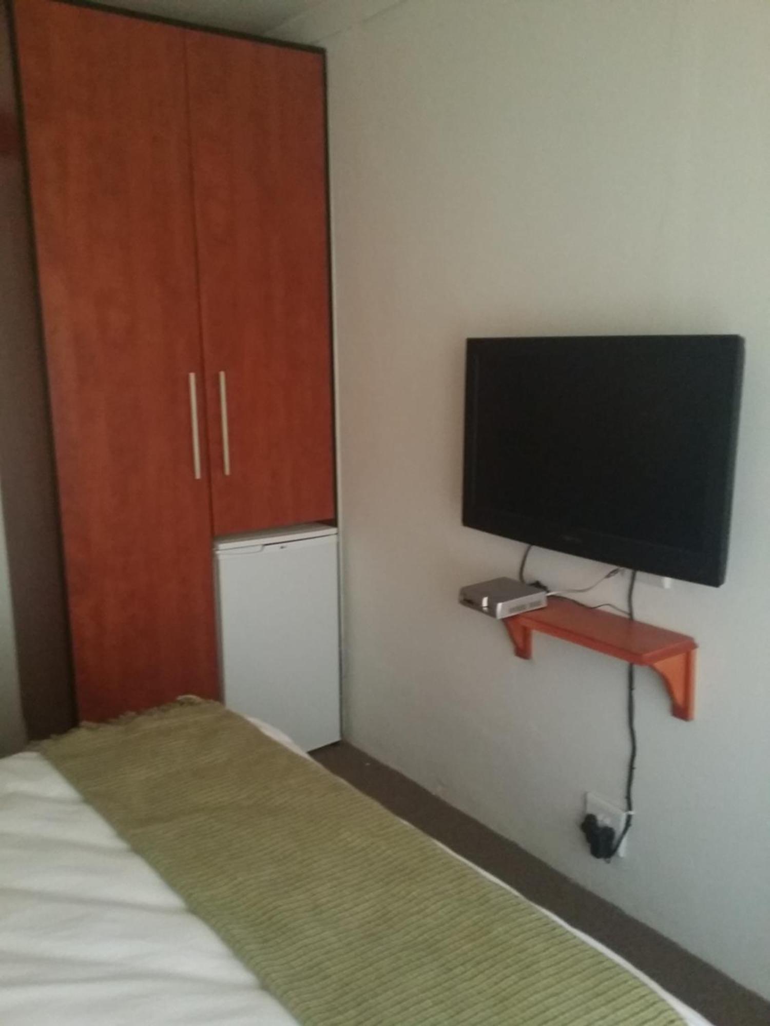 Alicia'S B&B Roodepoort Zimmer foto
